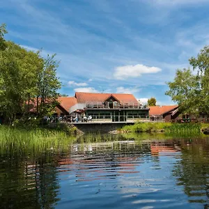Chevin Country Park & 3*, Отли Великобритания
